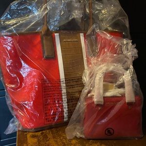 Brand new Michael Kors bags bundle deal